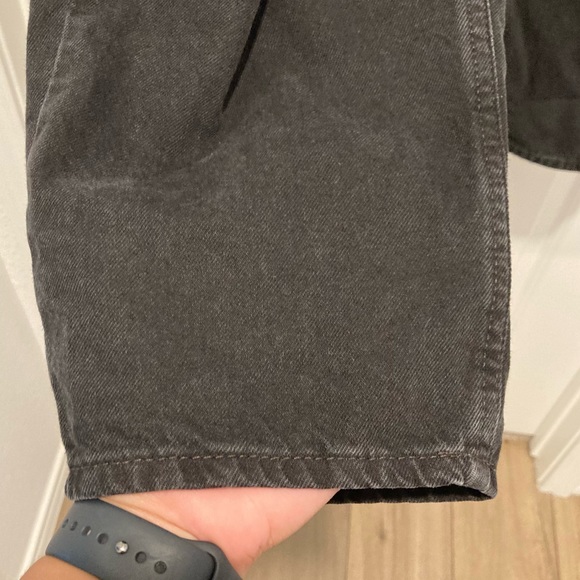 & Denim By H&M Loose Mom Jeans Black Wash Jeans - Picture 5 of 11
